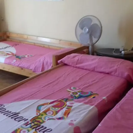 Chalet Con Piscina Privada Nyaraló